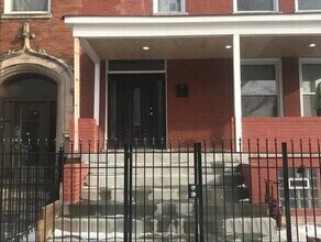 Building Photo - 4751 S Prairie Ave