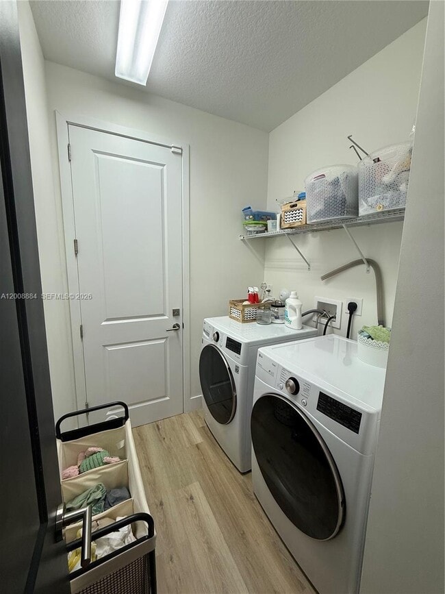 Building Photo - 2945 SE 3rd St