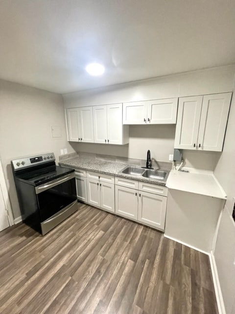 Building Photo - 2909-2917 Burgess Dr