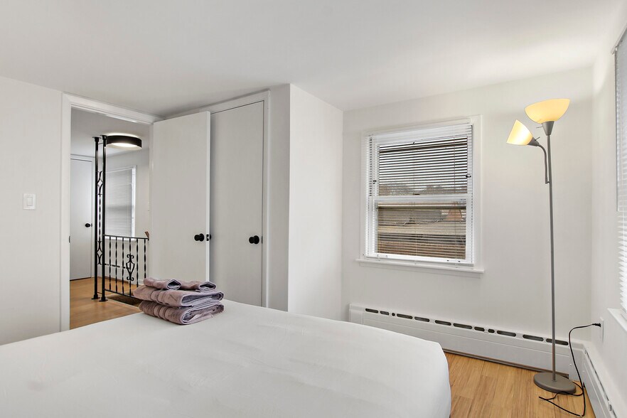 Building Photo - 1516 Lee St