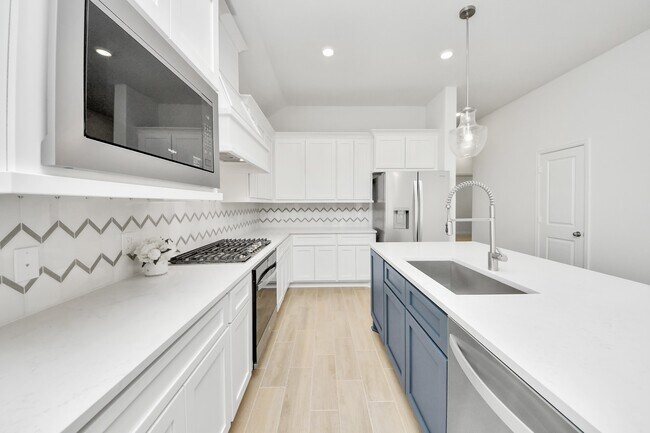 Building Photo - 4030 Colony Ln