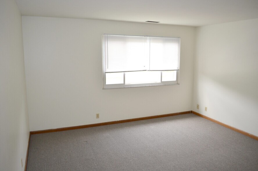 Building Photo - 6626 Ervin Rd