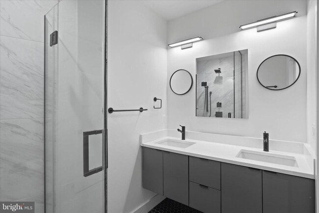 Building Photo - 1963 Biltmore St NW