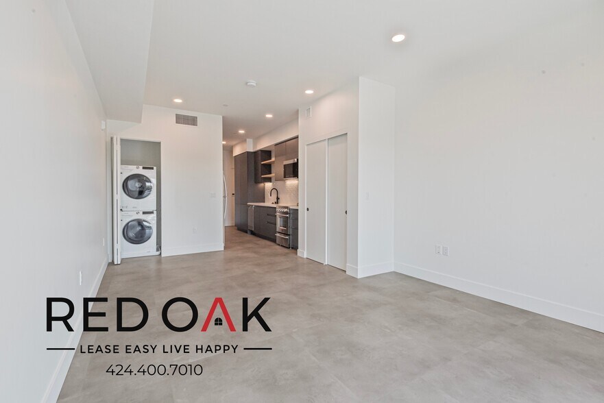 Building Photo - 3450 W 43rd St