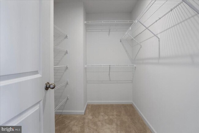 Building Photo - 64 Stafford Pl