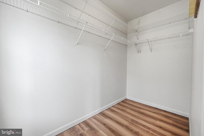 Building Photo - 9702 Athletic Way