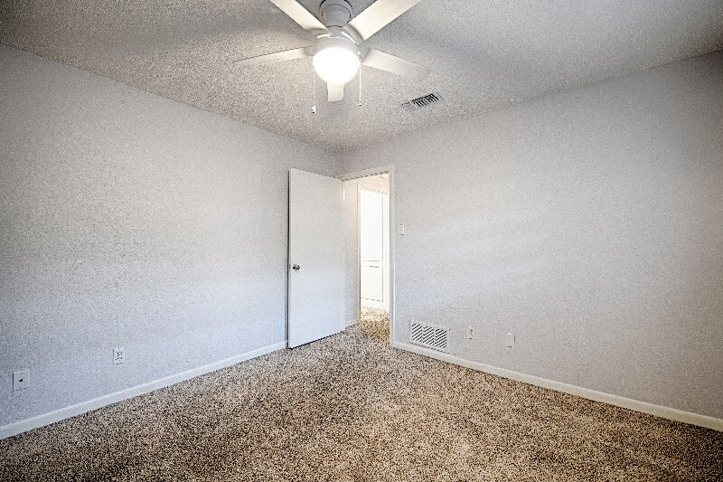 Building Photo - 2320 Kidwell Cir