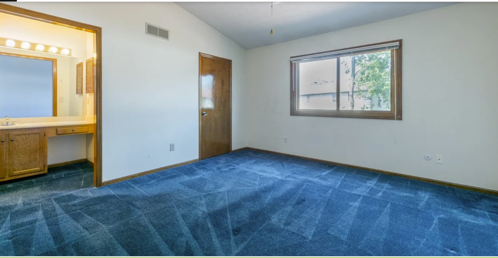 Building Photo - 5275 Timberline Rd