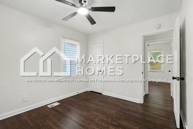 Building Photo - 2996 Palm Dr