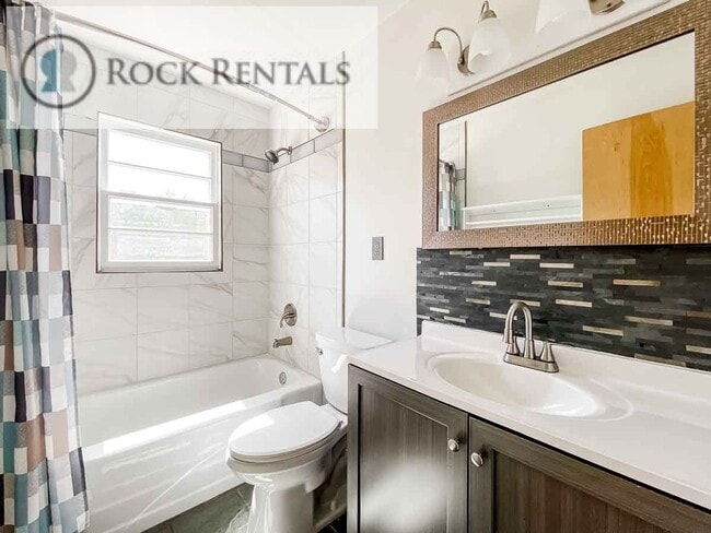 Building Photo - Updated 4 Bed 1 Bath near City Center