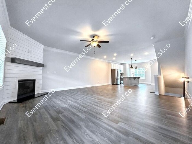Building Photo - 428 Stovall Pl