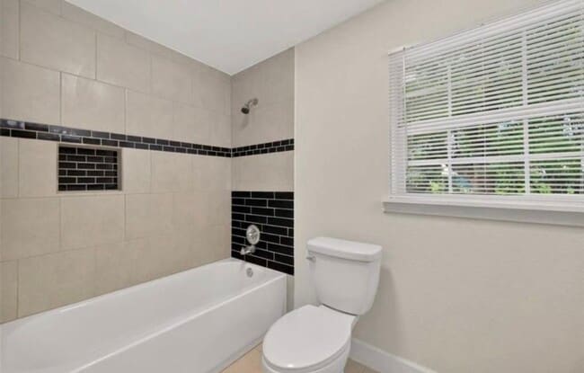 Building Photo - 7023 Crestmont St