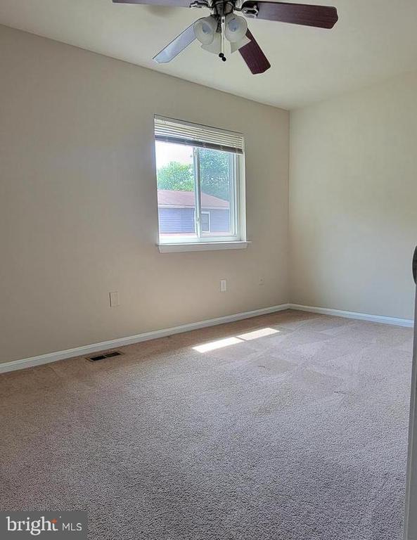 Building Photo - 3096 Heathcote Rd