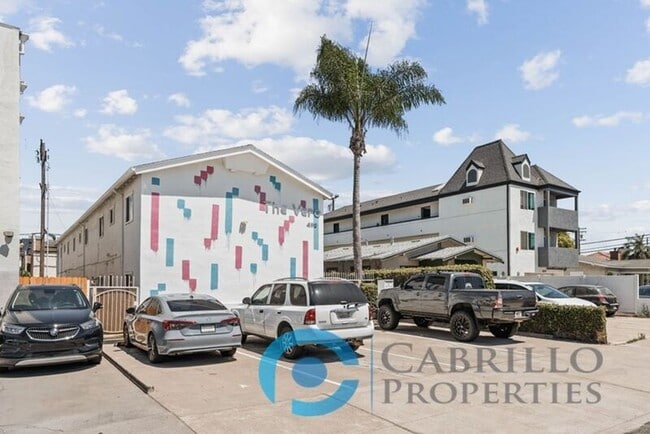 Building Photo - 4123 Kansas St