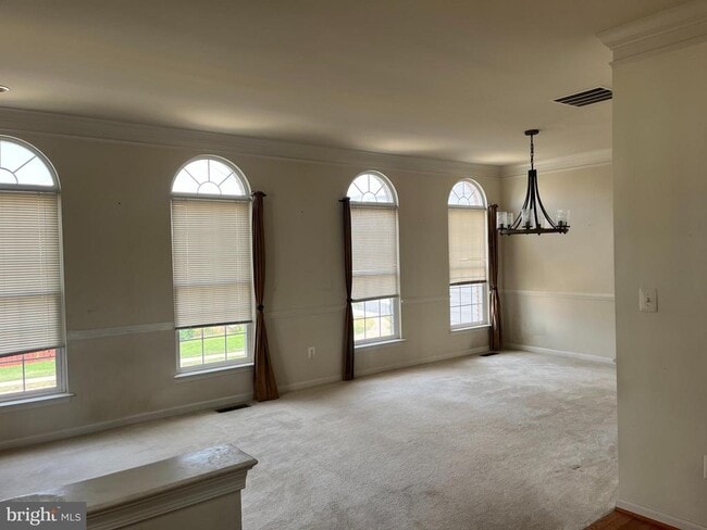 Building Photo - 22629 Upperville Heights Square