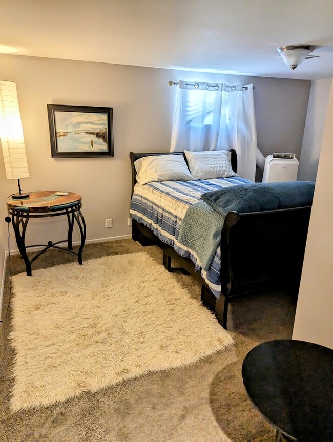 Bedroom - 521 S Stewart St