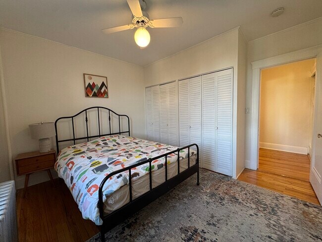 Building Photo - 2035 Commonwealth Ave