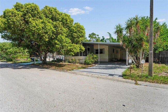 Building Photo - 6601 Sutherland Ave