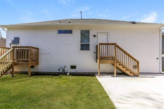 Building Photo - 8618 Valley Song Dr