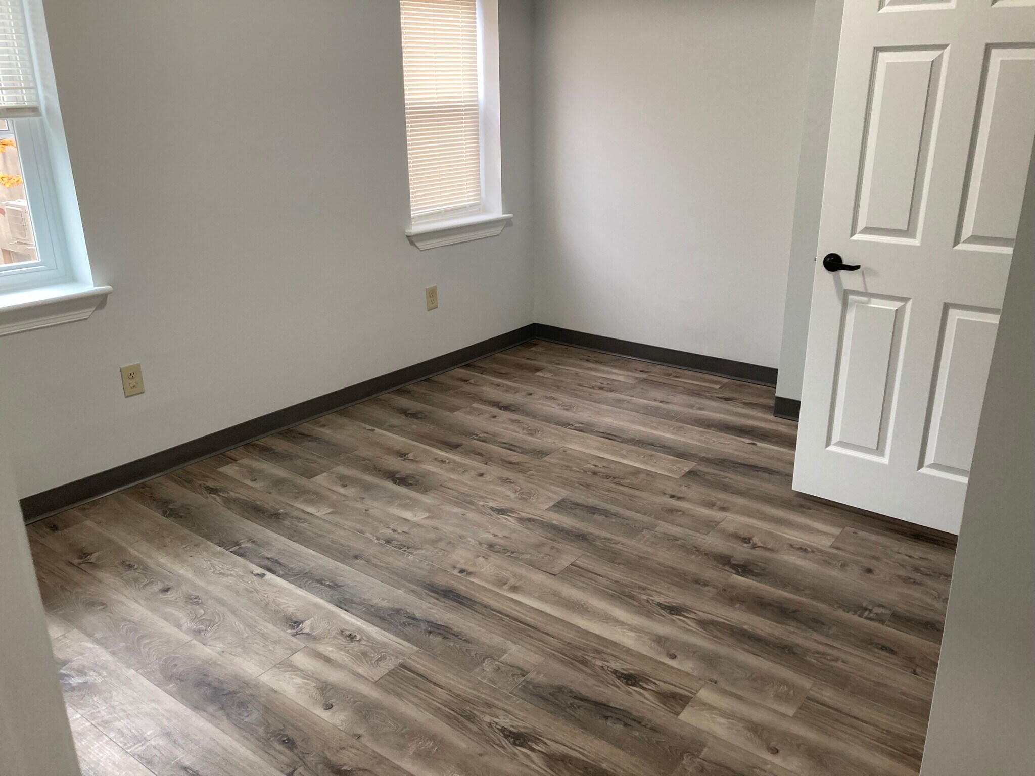 Building Photo - 2515 Frankford Ave