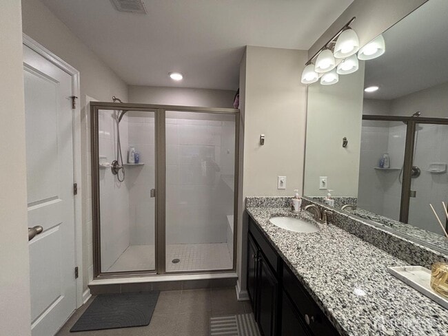 Building Photo - 1205 Hights Farm Rd N