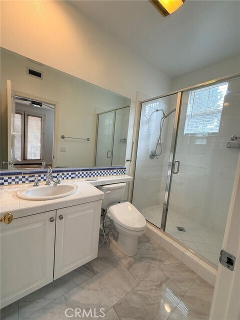 Building Photo - 3 New Dawn