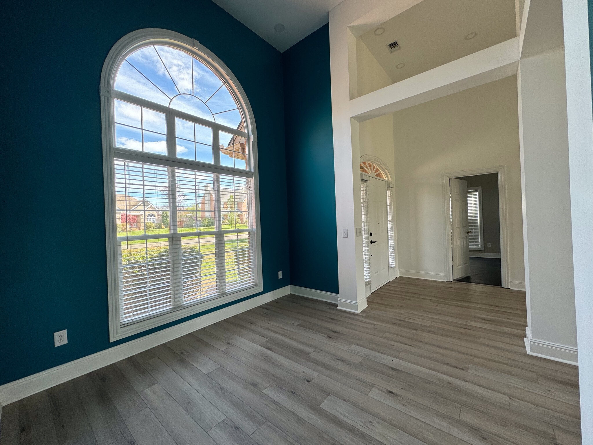 Building Photo - 806 Muscogee Way