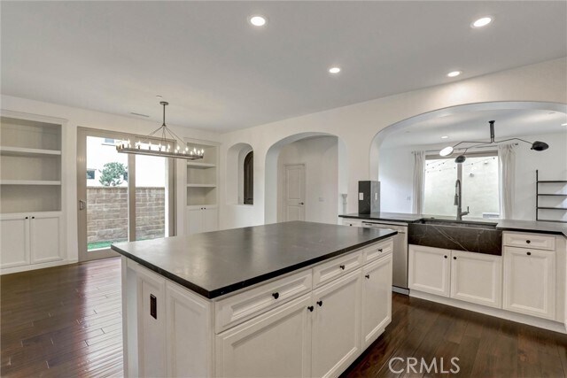 Building Photo - 28251 Via Del Mar