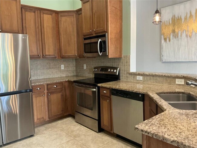 Building Photo - 7001 Interbay Blvd