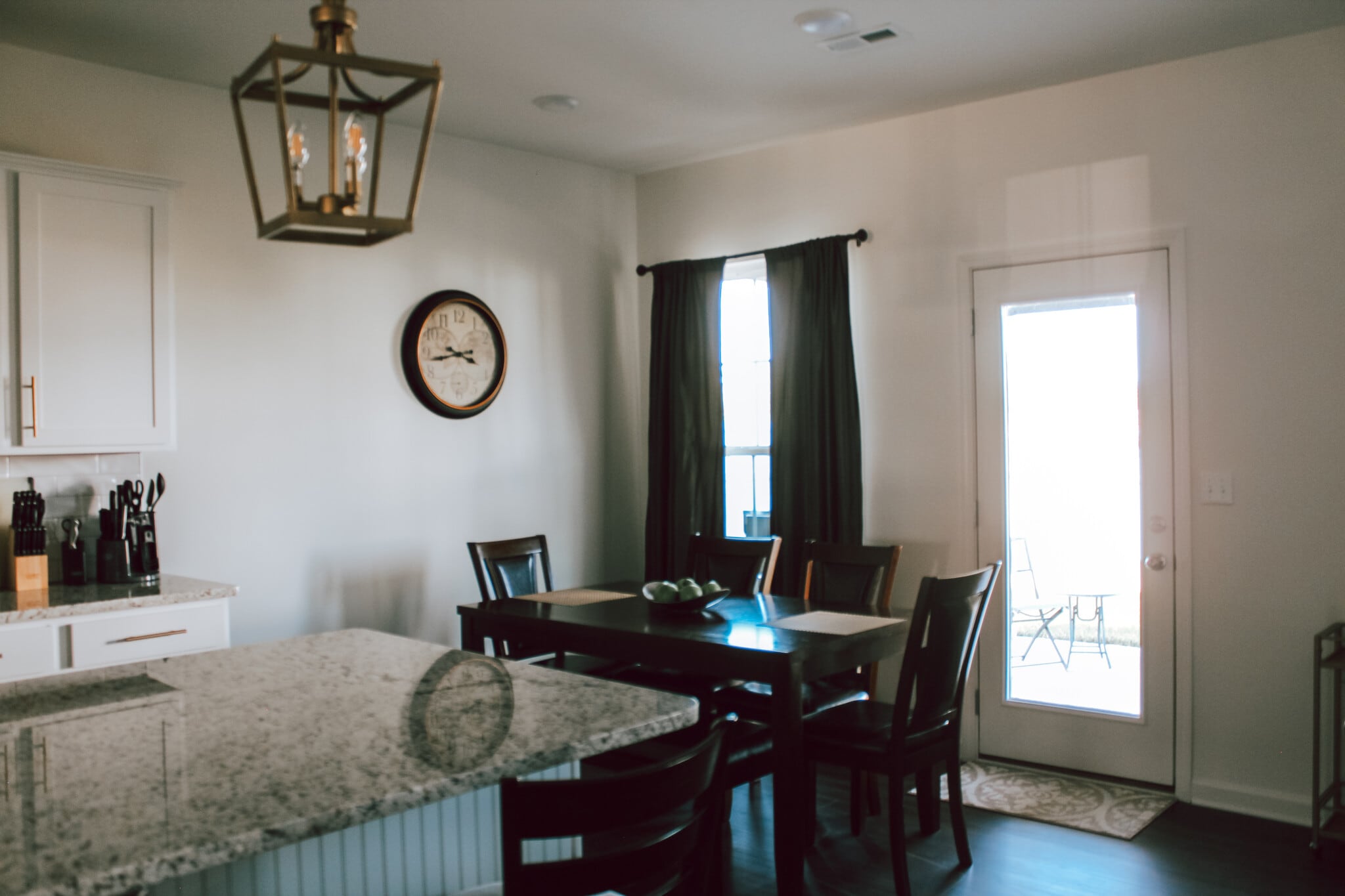 Breakfast Area - 117 Gibson Way