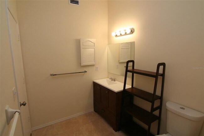 Building Photo - 5629 Westwind Ln