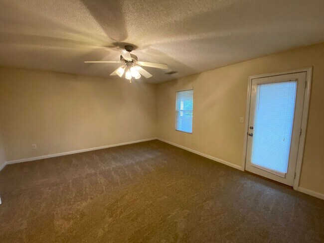 Building Photo - BRIDGEWATER HOME! PRE-LEASING FOR JUNE 20TH!