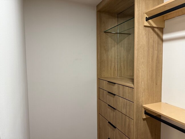 Building Photo - 714 Sage Ln