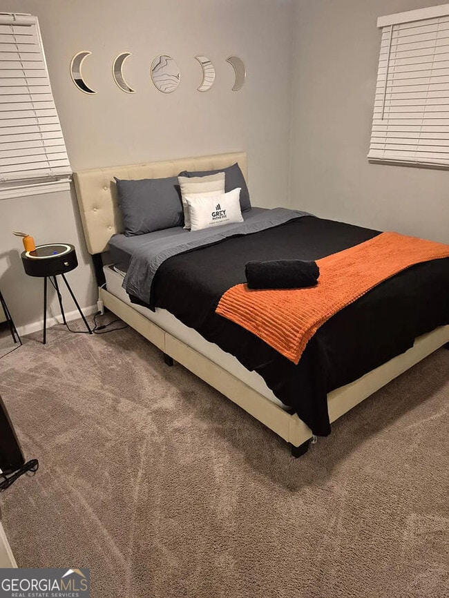 Building Photo - 6903 Doncaster Rd