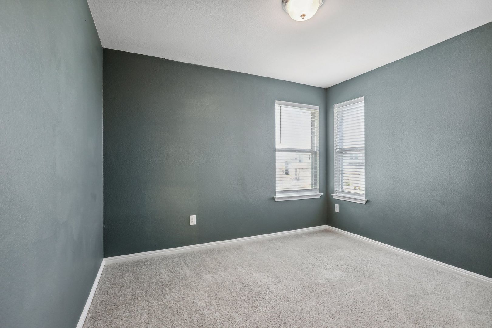 Building Photo - 10210 Ansel Dr