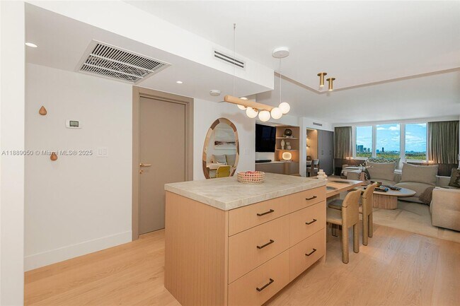 Building Photo - 2301 Collins Ave