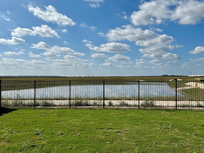 Building Photo - 134 Agua Azul Bnd