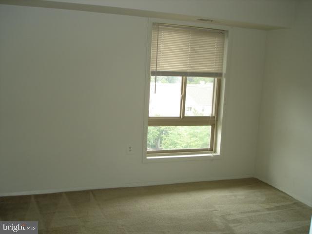 Building Photo - 5250 Valley Forge Dr