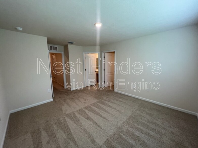 Building Photo - 268 Pasadena Dr