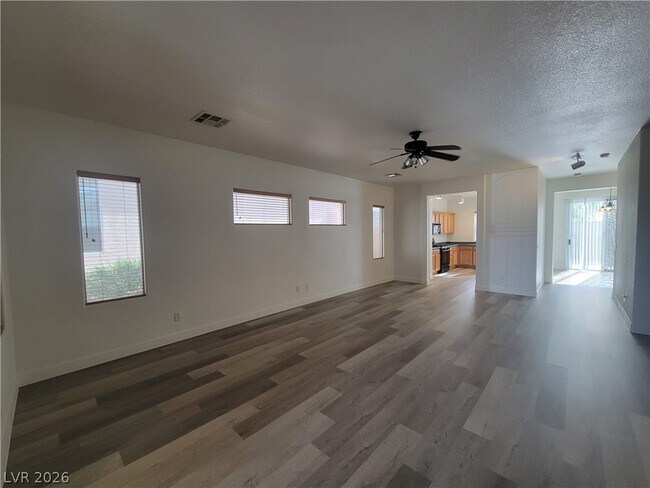 Building Photo - 3274 Bronze Leaf St