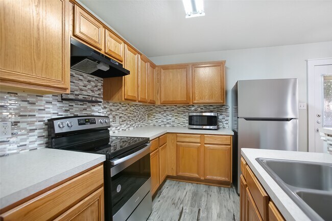 Building Photo - 9823 Cassowary Dr