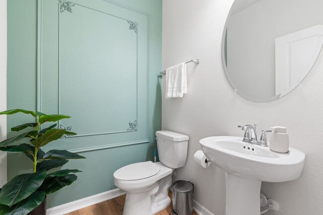 Building Photo - 15996 Cape Coral Lp