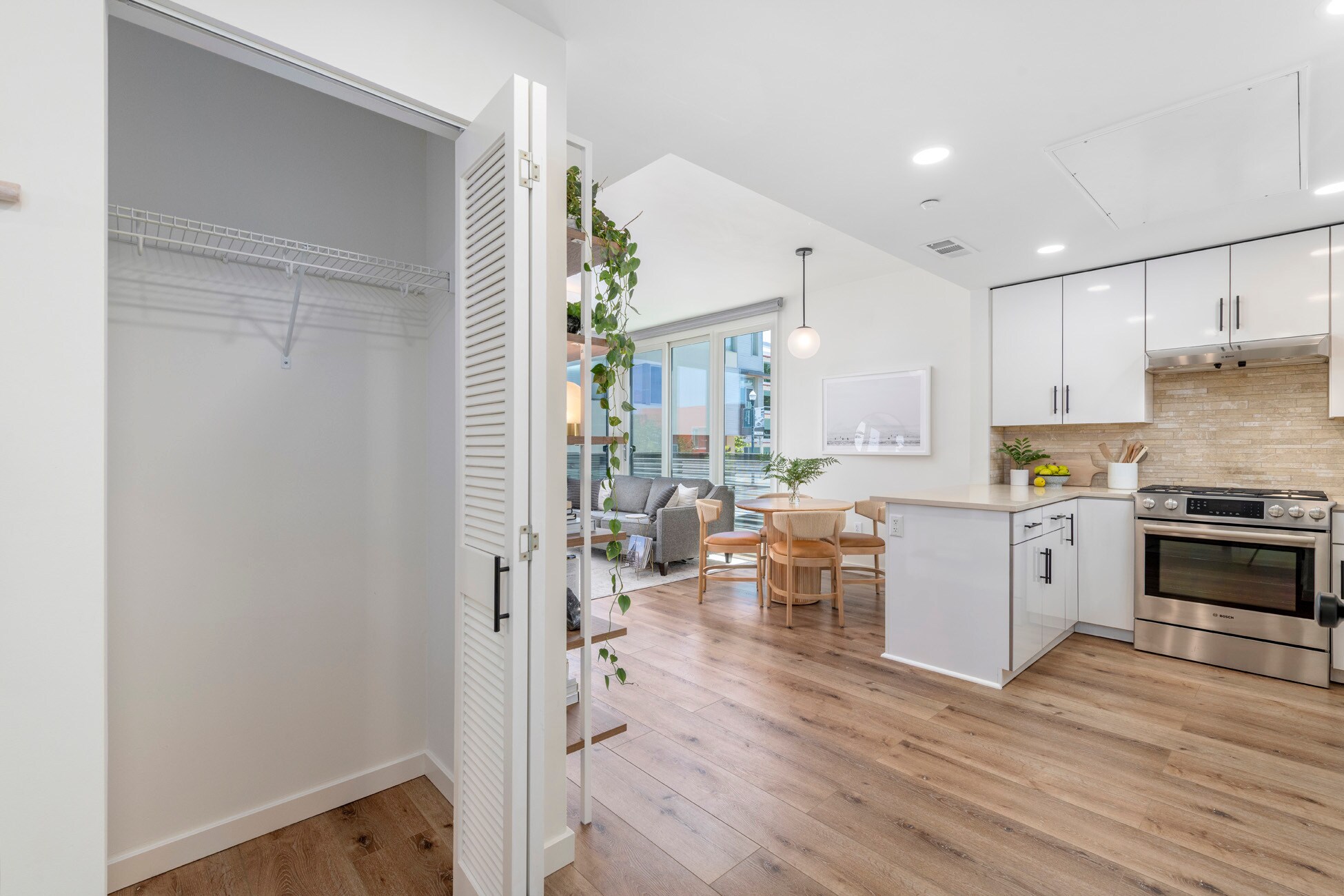 Building Photo - 555 Innes Ave