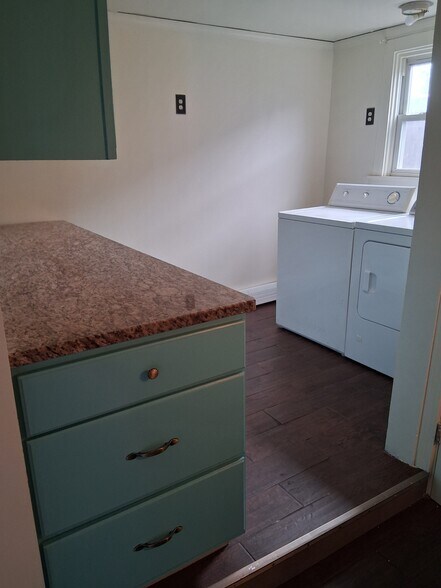 Laundry room with washer and dryer - 51 McEwen Rd