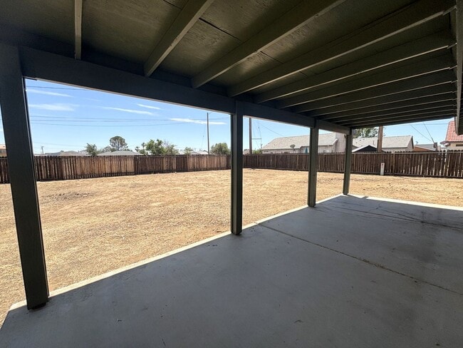 Building Photo - Beautiful House Available Now!!!