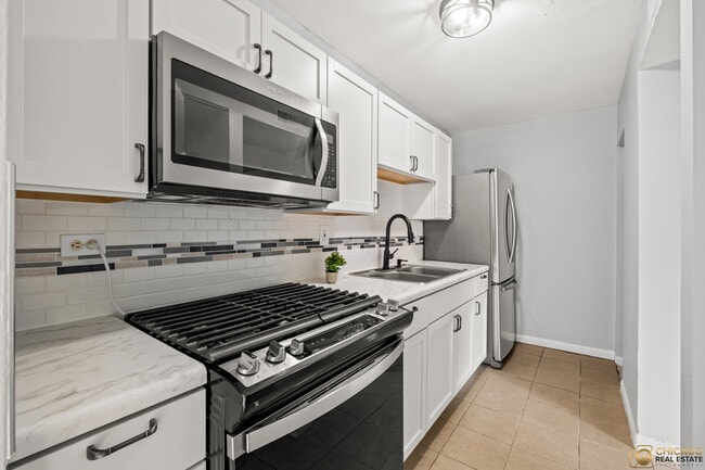 Building Photo - 31G Fernwood Dr