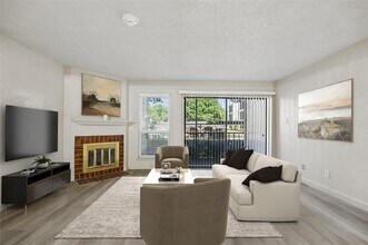 Building Photo - 11480 Audelia Rd