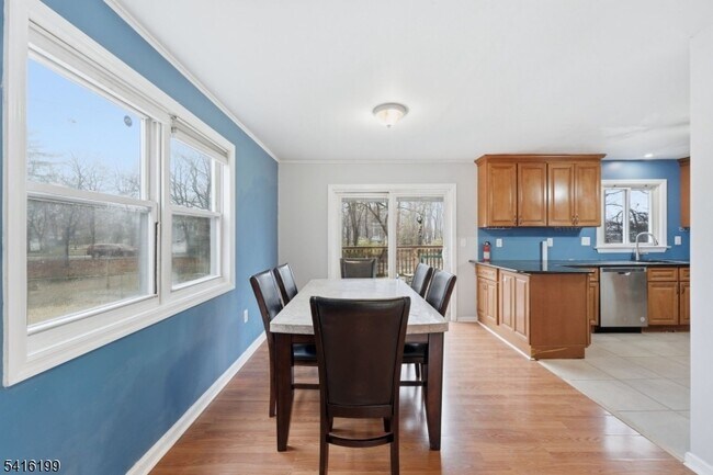 Building Photo - 30 Arden Rd