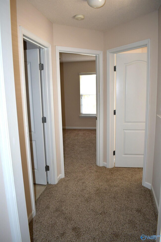 Building Photo - 117 Millside Ln NW