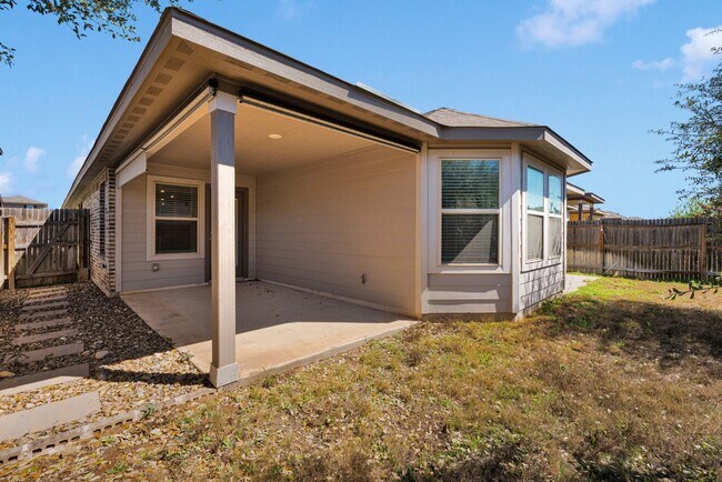 Building Photo - Charming 4-Bedroom 3-Bathroom Home in Westpointe – Community Amenities & Prime Location!